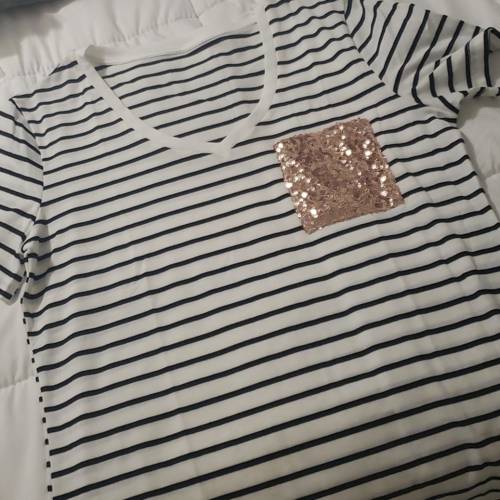 🌼New Boutique striped top - Picture 4 of 5